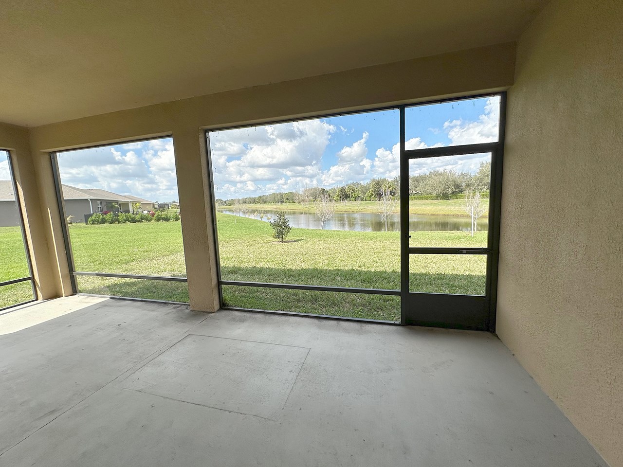 covered screened patio